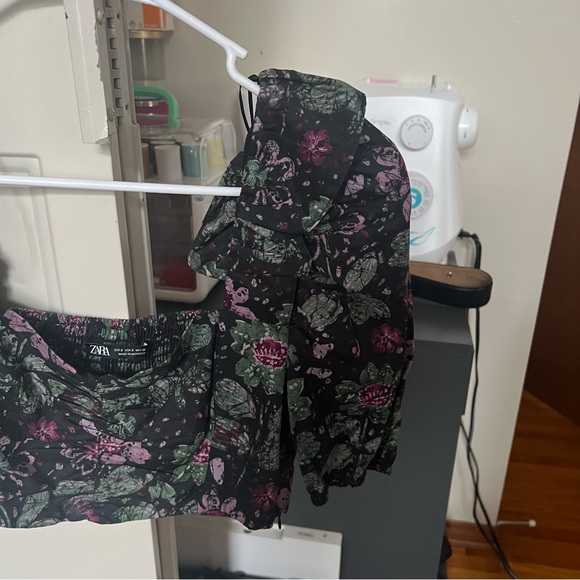 Zara Floral Ruffle Puff Sleeve Crop Top M - Picture 10 of 11
